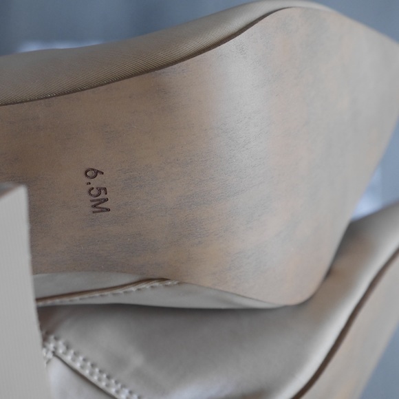 Jeffrey Campbell tan sock booties - Picture 6 of 6